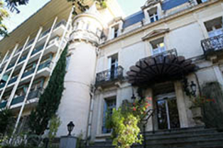 Clinique Le Castelet Saint Jean de Védas est un centre de rééducation fonctionnelle aux portes de Montpellier, lieu idéal pour votre convalescence.(® SAAM-fabrice Chort)