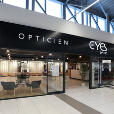 Eyes Optic Lunel opticien propose des montures optique et solaires à prix réduits au centre commercial Leclerc Lunel. (® SAAM-fabrice Chort)