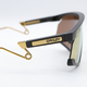 Lunette de soleil Oakley chez Eyes Optic Saint Clément de Rivière
