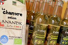CBD Montpellier dans la boutique Seeds Experience Montpellier qui vend des produits contenant du CBD, de chanvre (® SAAM-Fabrice Chort)