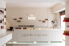 Insensé Sète • Pâtisserie fine artisanale, chocolaterie • Geoffroy Cléret (® insensé - camille marie Vavoirhigher)