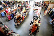 Le 18 Castelnau le Lez • vêtements de luxe à prix discount près de Montpellier à l’Aube Rouge(® networld – fabrice Chort)