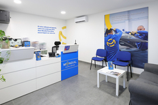 Changer un pare-brise à Clermont l'Hérault chez Mondial Pare Brise (® SAAM-fabrice CHORT)
