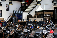 Magasin Moto Montpellier chez Pascal Moto qui vend des motos neuves et des motos d'occasion (® SAAM-fabrice Chort)