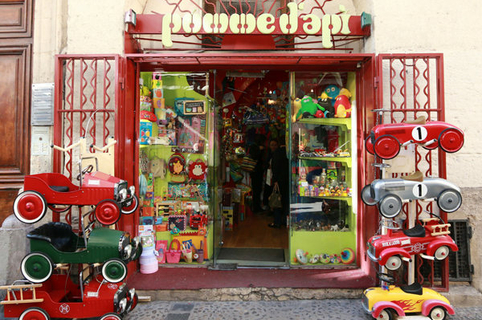 Pomme d’Api Montpellier dans la Rue de l’Aiguillerie (® networld- Fabrice Chort)