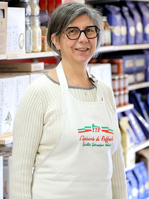 Epicerie de Raffaela Montpellier, épicerie italienne aux mains de Raffaela Bianco( ® SAAM- fabrice CHORT)