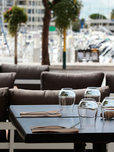La Plancha Carnon est un restaurant avec une cuisine fait maison à base de produits frais qui affiche une carte autour des poissons et des grillades.(® SAAM-fabrice Chort)