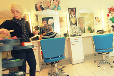 Salon de coiffure Lunel chez Beauté Coiffure Maria en centre-ville (® NetWorld-Fabrice Chort)