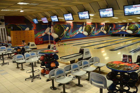 Bowling de Millau et ses Pistes de bowling du complexe au centre commercial du Cap du Crès (credits phoots: Bowling de millau)