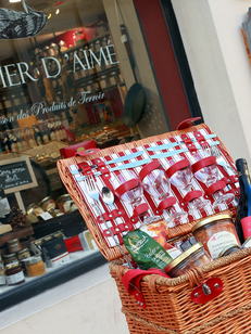 Le Panier d’Aimé Montpellier Epicerie fine centre-ville avec de nombreux produits régionaux et vins (® SAAM-fabrice Chort) Le Panier d’Aimé Montpellier Epicerie fine centre-ville avec de nombreux produits régionaux et vins (® SAAM-fabrice Chort)