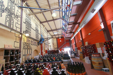 Maison méditerranéenne des Vins Grau du Roi présente un grand choix de vins régionaux sur la route de l’Espiguette (® networld-fabrice chort)