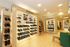 Mephisto Montpellier vend des chaussures Homme en centre-ville au cœur de la Grand Rue (® networld-fabrice chort)