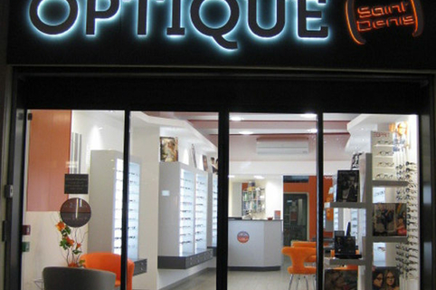 Optique Saint Denis Montpellier est un opticien dans la rue du Faubourg de la Saunerie au centre ville de Montpellier (® networld-fabrice chort)