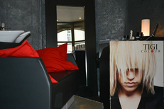 Salon de coiffure Montpellier Jérôme Reynaud propose les produits capillaires Tigi (® Salon Jérôme Reynaud)
