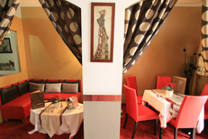 Restaurant africain Montpellier Délices Africa et son ambiance chaleureuse (® networld-fabrice chort)