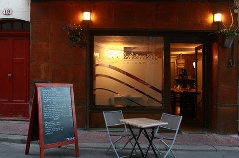 L’Alchimiste Montpellier Restaurant propose une terrasse dans le quartier Saint Roch au centre-ville (® Networld-Fabrice Chort)