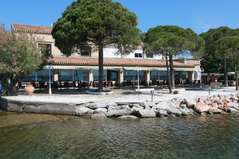 Hôtel-restaurant La Côte Bleue Bouzigues au bord de l’Etang de Thau (® NetWorld-Fabrice Chort)